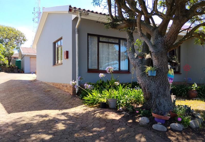 4 Bedroom Property for Sale in Dana Bay Western Cape